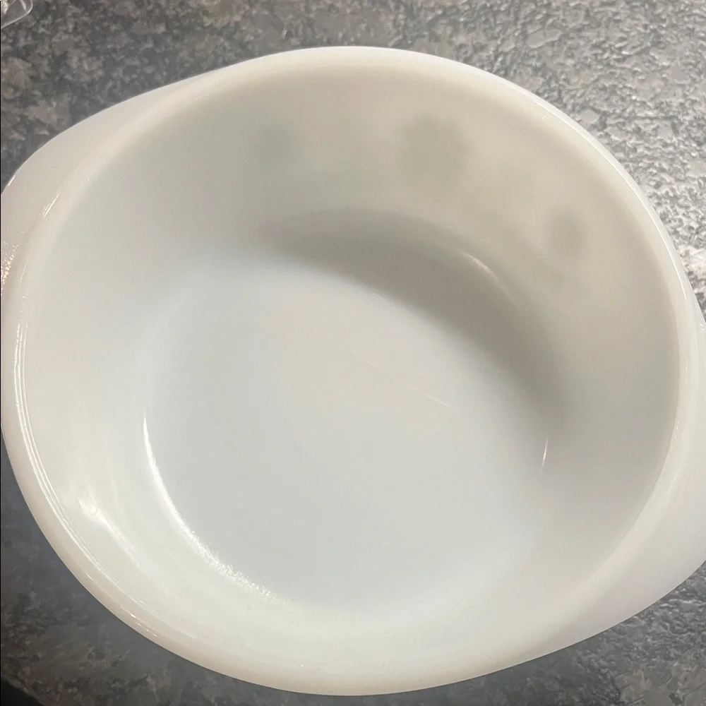 Vintage Glassbake Daisy or Primrose Pattern White and Green Mixing Bowl 1-1/2 qt